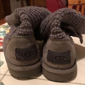 Children’s grey sweater Uggs